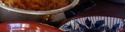 つきたてのお餅を、その場でちぎって、丸めて、味付けです♪