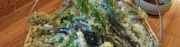 天麩羅にしてもらった、こんてつと、たらの芽。　うわ・・美味しそう！